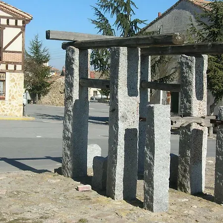 Landhaus La Casa De La Era Torrecaballeros